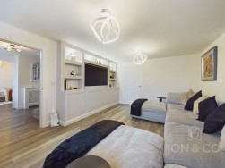 Stratford Drive | Overstone Gate | NN6