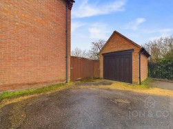 Lunchfield Walk | Moulton | NN3