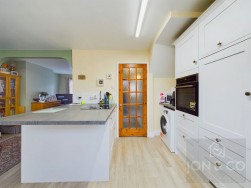 White Way | Earls Barton | NN6