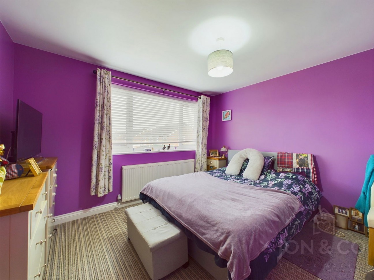 White Way | Earls Barton | NN6