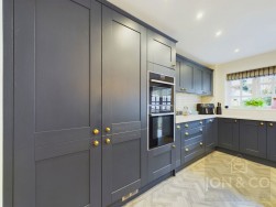 Church Mews, Moulton, NN3