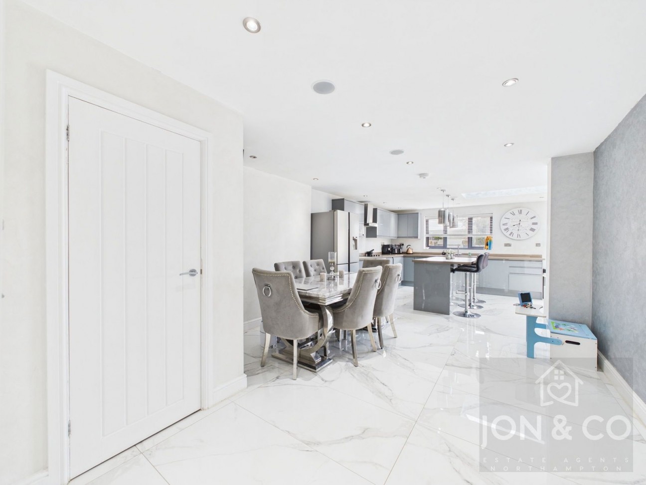 Castle Avenue | Duston | NN5