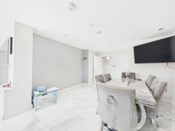 Castle Avenue | Duston | NN5