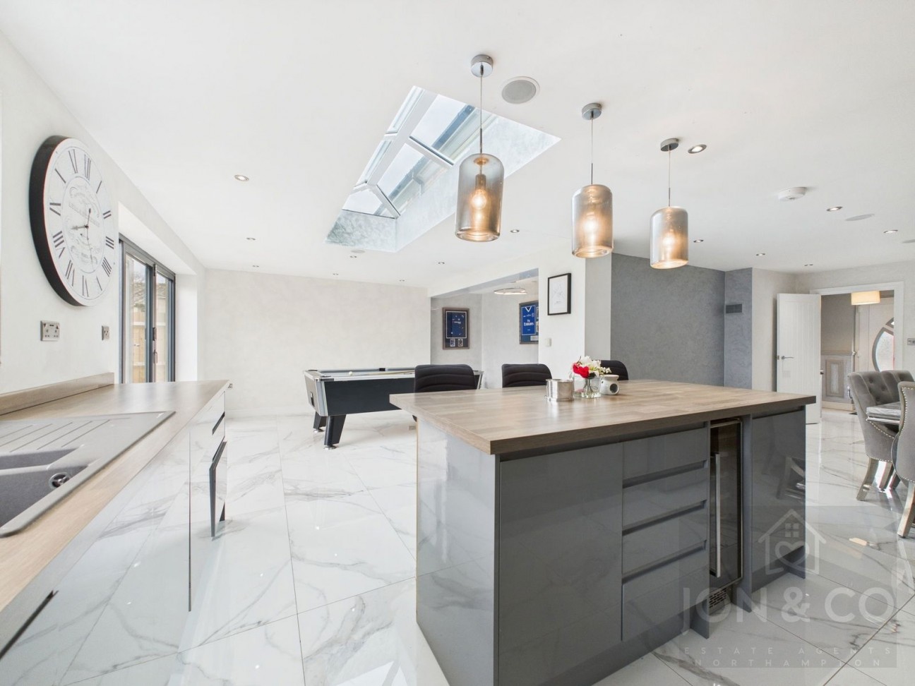 Castle Avenue | Duston | NN5