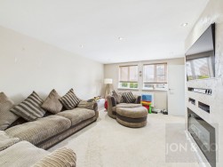 Castle Avenue | Duston | NN5