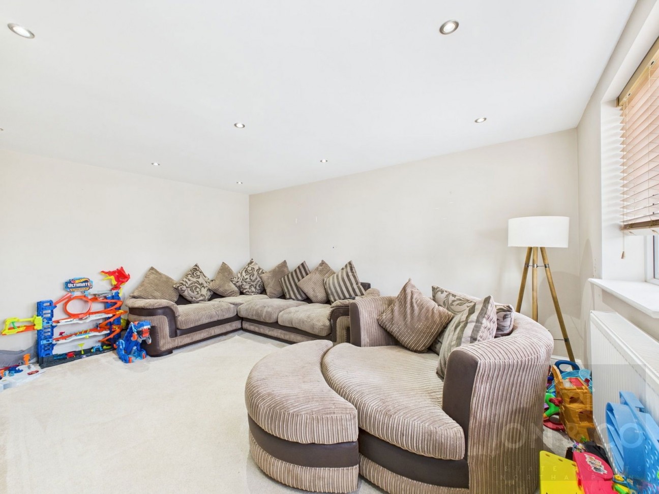 Castle Avenue | Duston | NN5