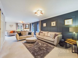 Harborough Road North | Whitehills | NN2