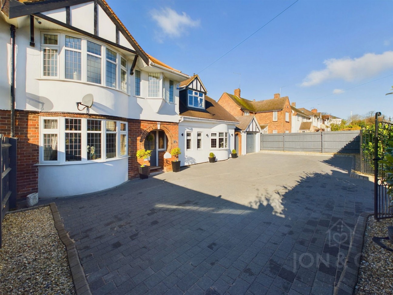 Harborough Road North | Whitehills | NN2