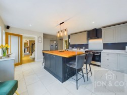 Harborough Road North | Whitehills | NN2