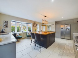 Harborough Road North | Whitehills | NN2