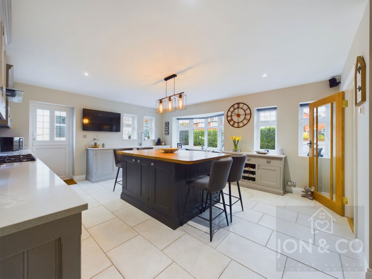 Harborough Road North | Whitehills | NN2