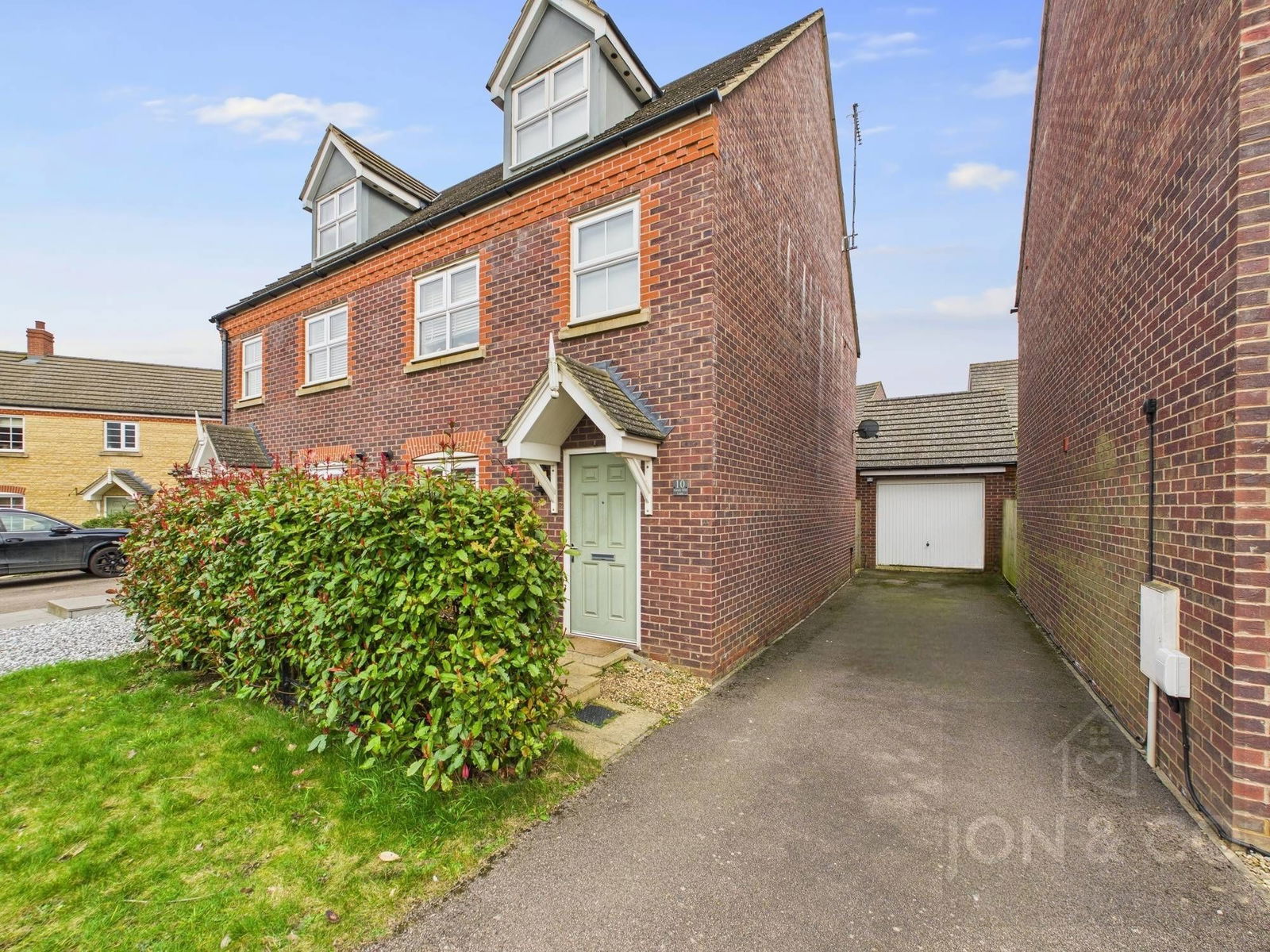 Sandy Hill Lane | Moulton | NN3