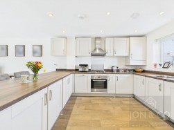 Kirk Close | Moulton | NN3