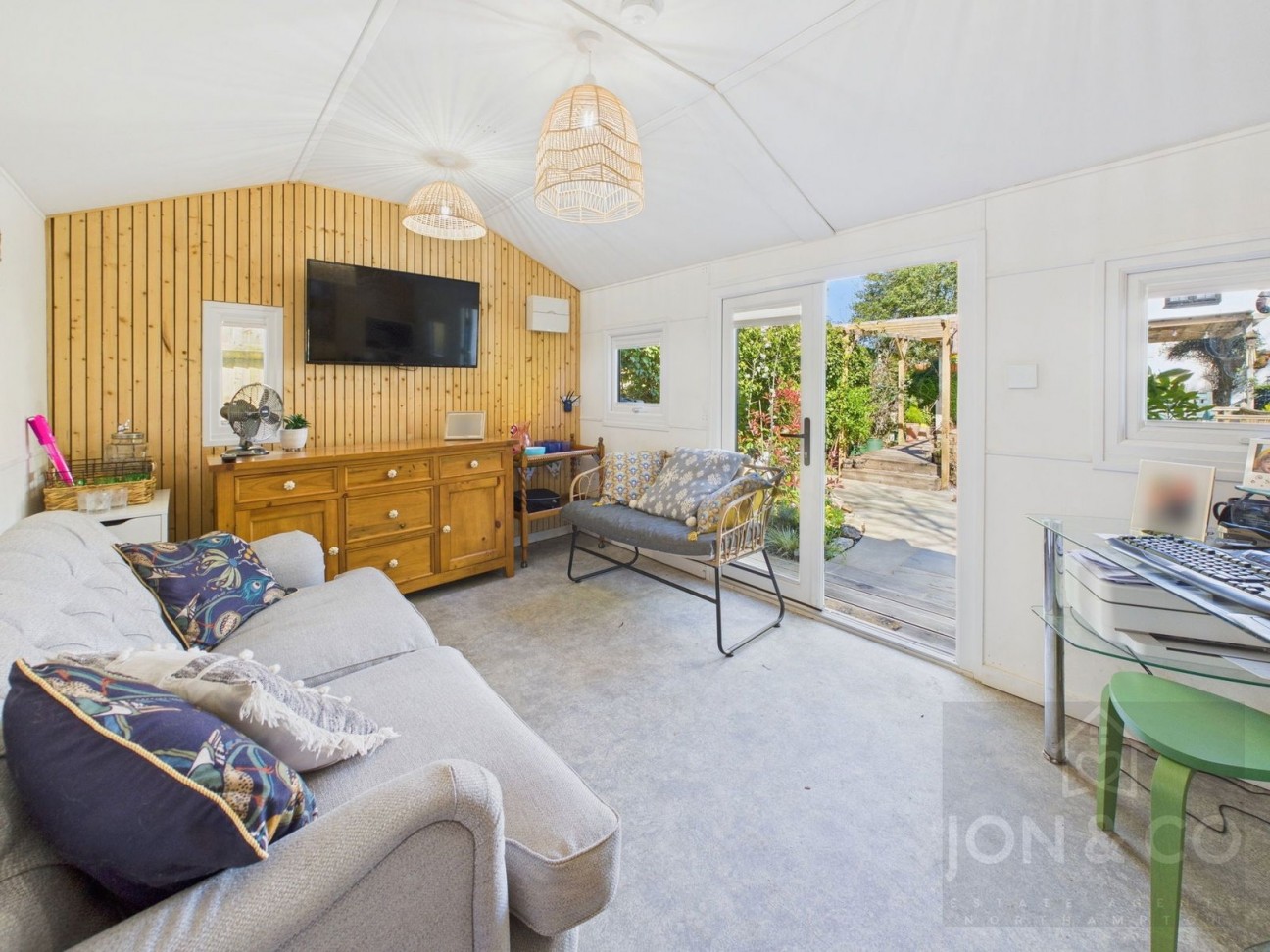Rowley Cottage | Hartwell Road | Hanslope | MK19