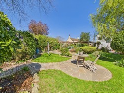 Rowley Cottage | Hartwell Road | Hanslope | MK19