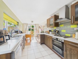 Parade Bank | Moulton | NN3