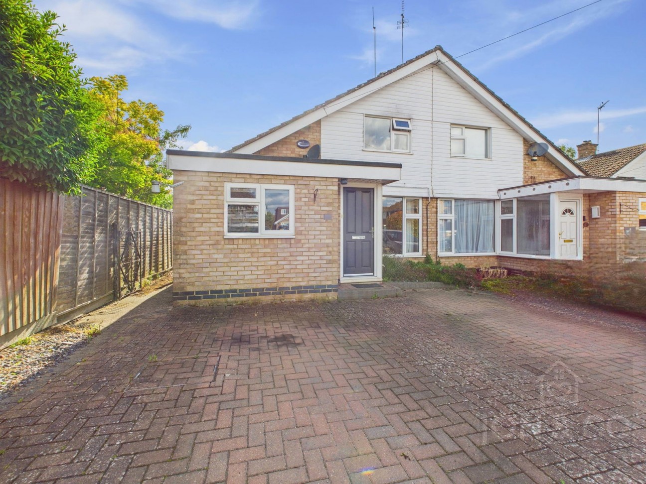 Parade Bank | Moulton | NN3