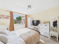 Parade Bank | Moulton | NN3
