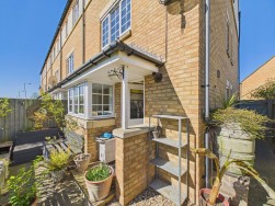 Williams Way | Grange Park | NN4