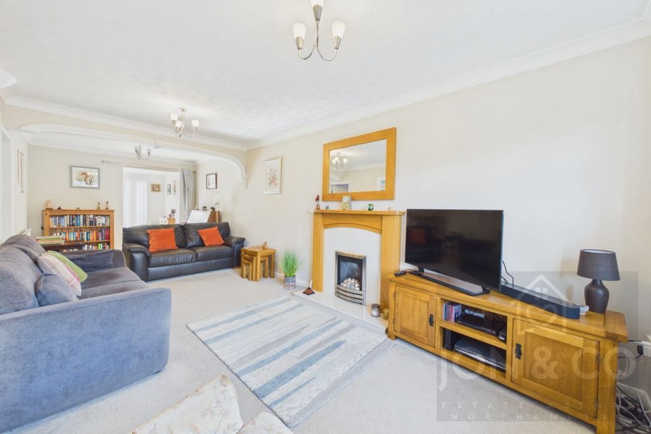 Amber Drive | Walgrave | Northampton