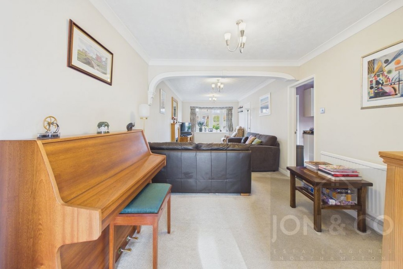 Amber Drive | Walgrave | Northampton