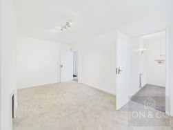 Kinross Close | Parklands | NN3