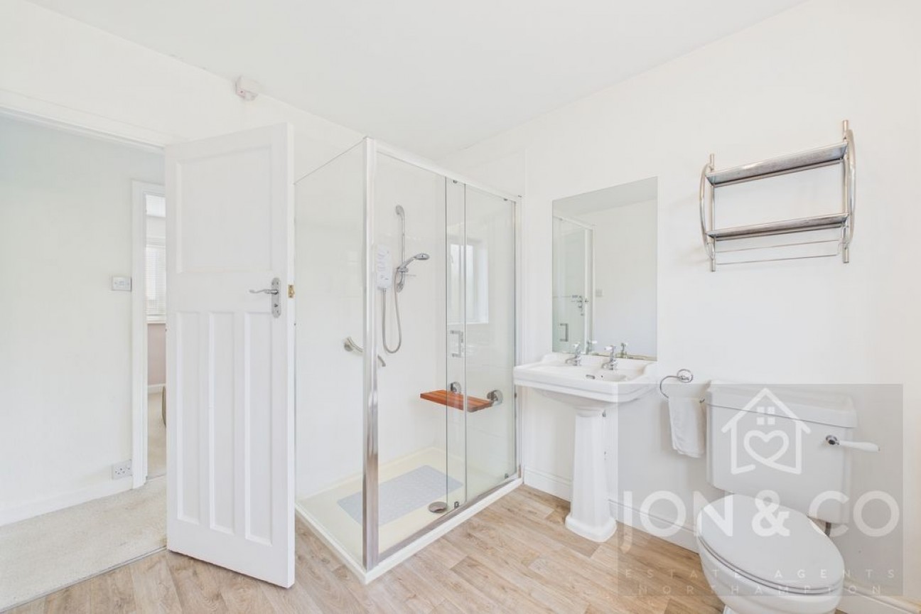 The Crescent | Moulton | NN3