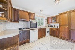 The Crescent | Moulton | NN3
