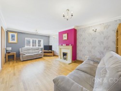 Kingfisher Lodge | Grove Farm Lane | Moulton | NN3