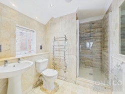 Kingfisher Lodge | Grove Farm Lane | Moulton | NN3
