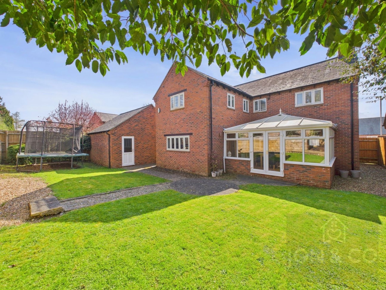 Kingfisher Lodge | Grove Farm Lane | Moulton | NN3