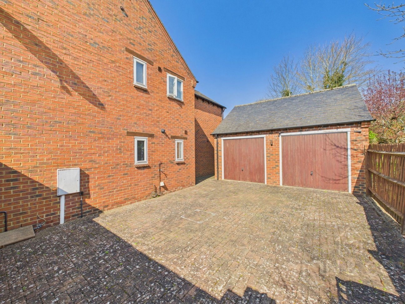 Kingfisher Lodge | Grove Farm Lane | Moulton | NN3