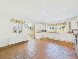 Kingfisher Lodge | Grove Farm Lane | Moulton | NN3