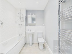 Alibone Close | Moulton | NN3