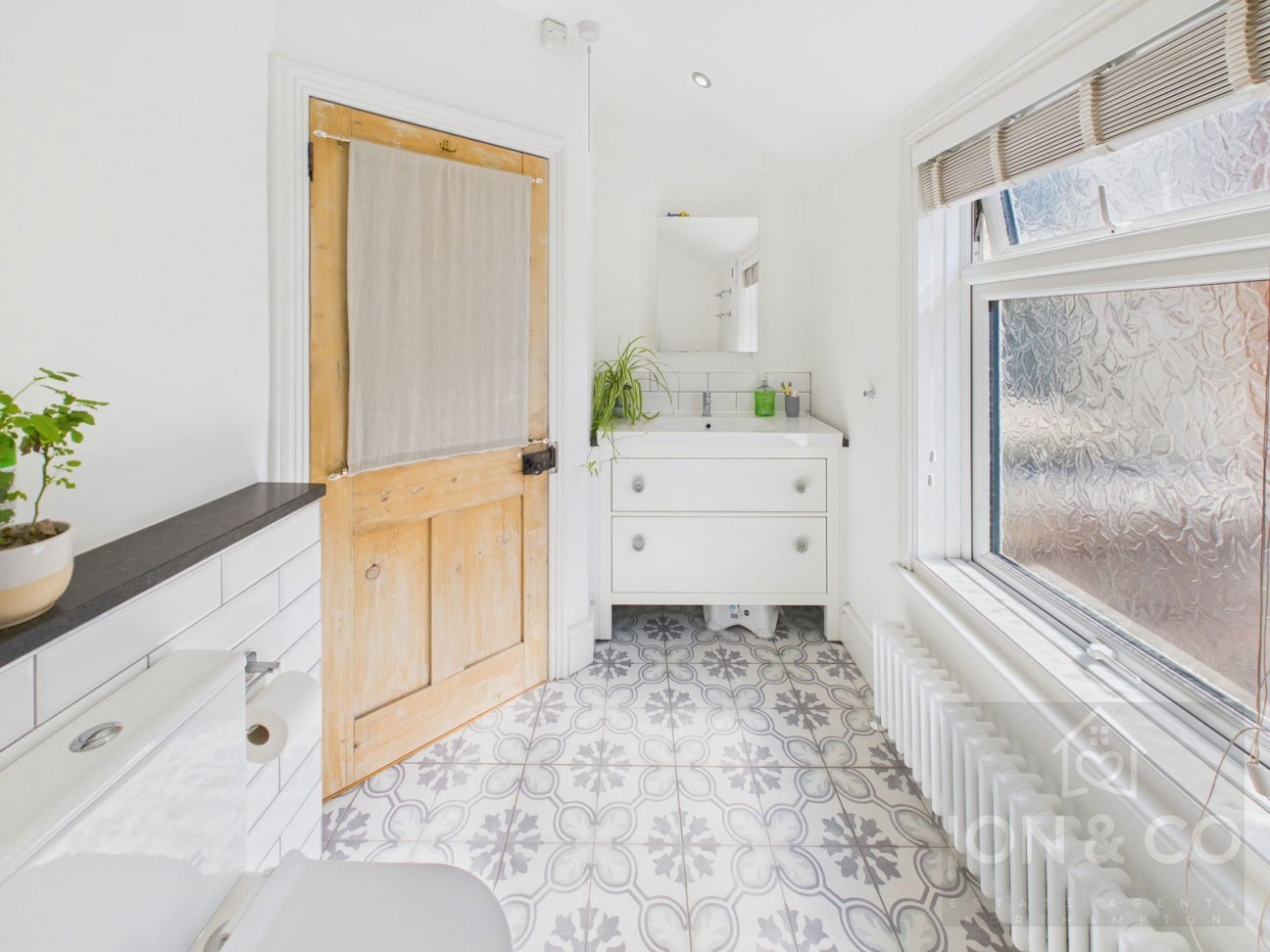 Bostock Avenue | Abington | NN1