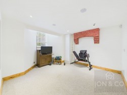 Bostock Avenue | Abington | NN1