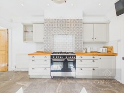 Bostock Avenue | Abington | NN1