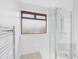 Parade Bank | Moulton | NN3