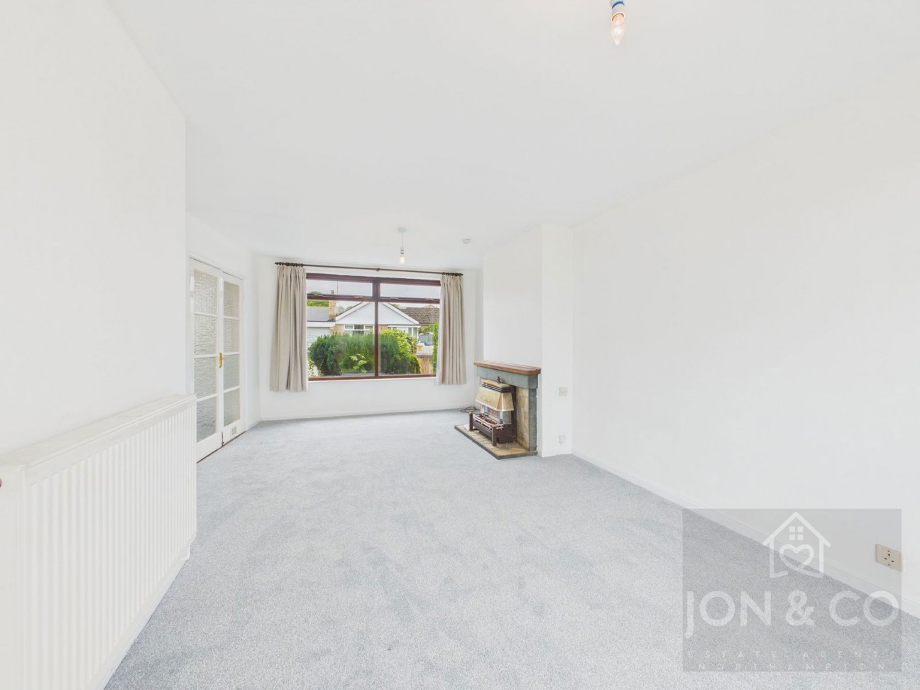 Parade Bank | Moulton | NN3