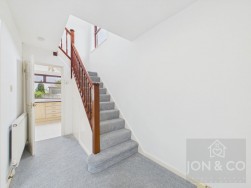 Parade Bank | Moulton | NN3