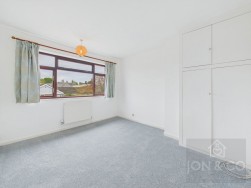 Parade Bank | Moulton | NN3