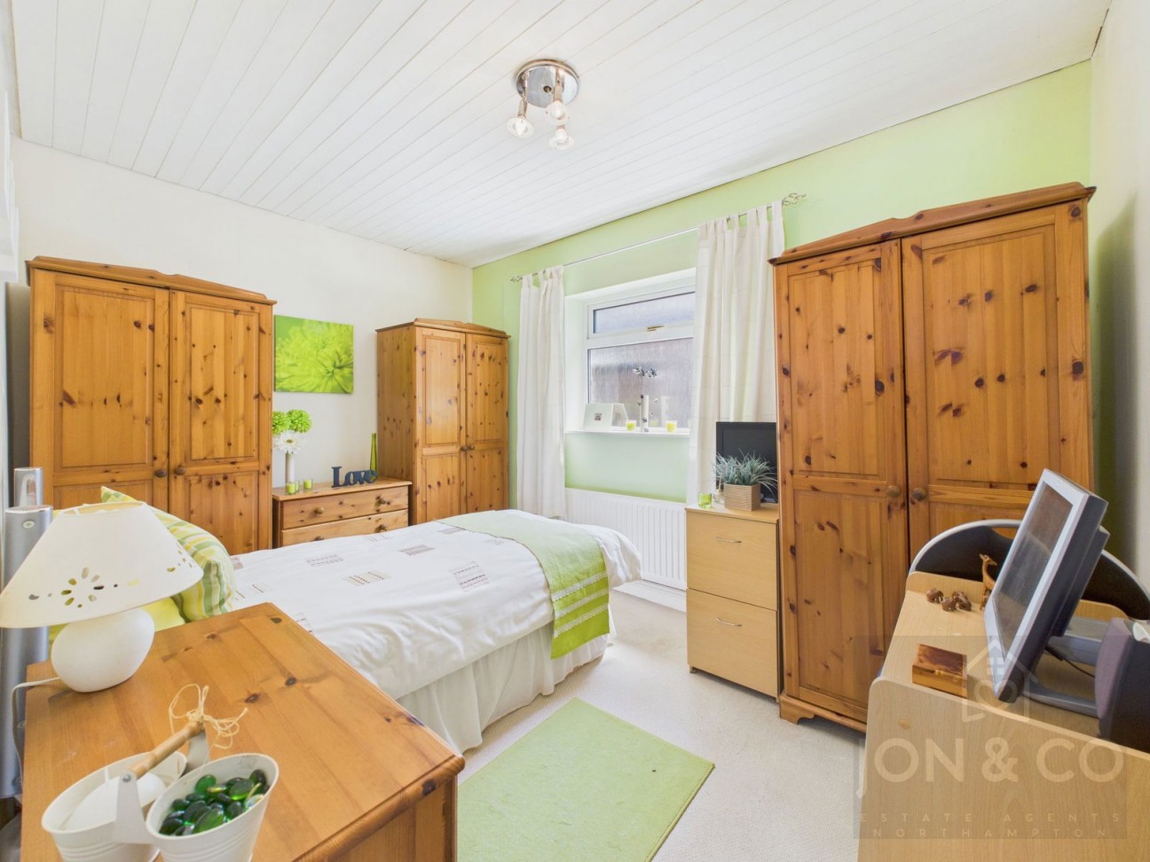 Woodland Avenue | Overstone | NN6