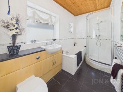Woodland Avenue | Overstone | NN6