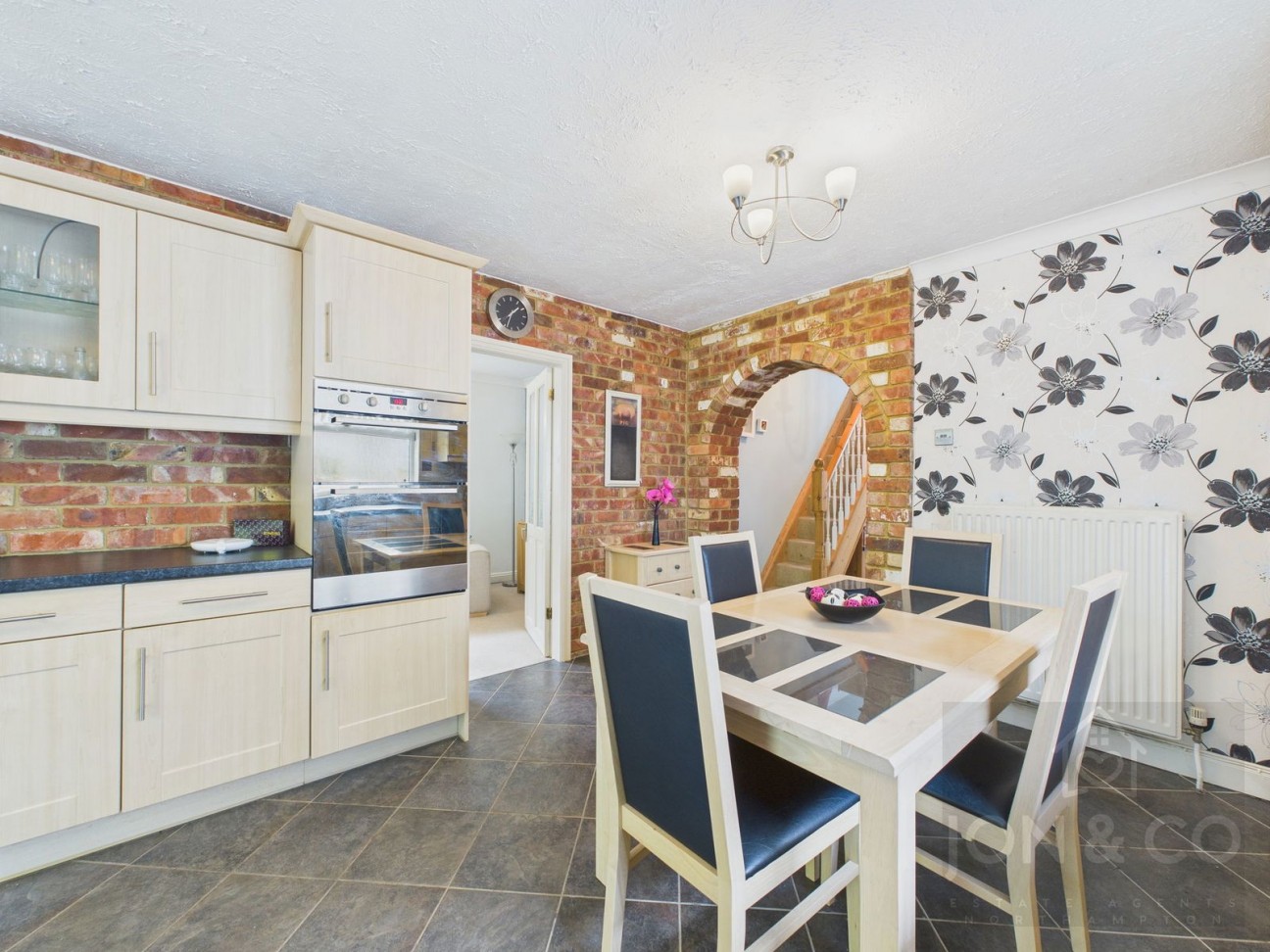 Woodland Avenue | Overstone | NN6