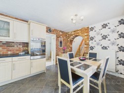 Woodland Avenue | Overstone | NN6