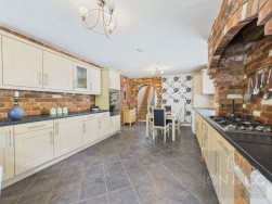 Woodland Avenue | Overstone | NN6