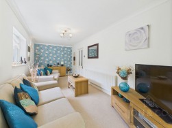 Woodland Avenue | Overstone | NN6