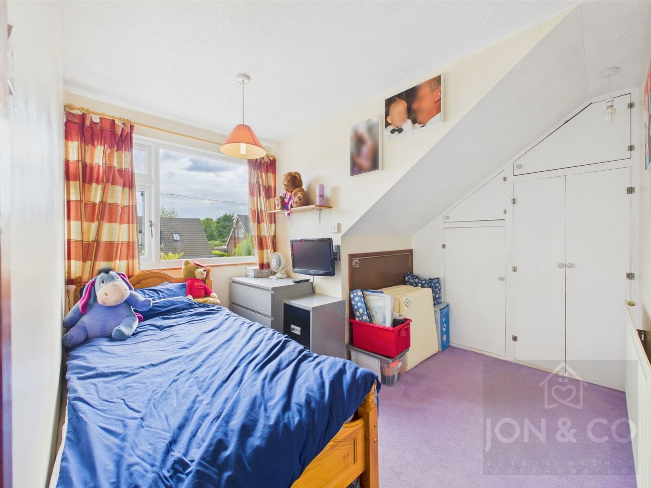 Knightscliffe Way | Duston | NN5