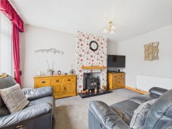Knightscliffe Way | Duston | NN5