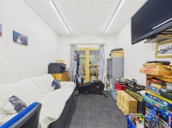 Knightscliffe Way | Duston | NN5
